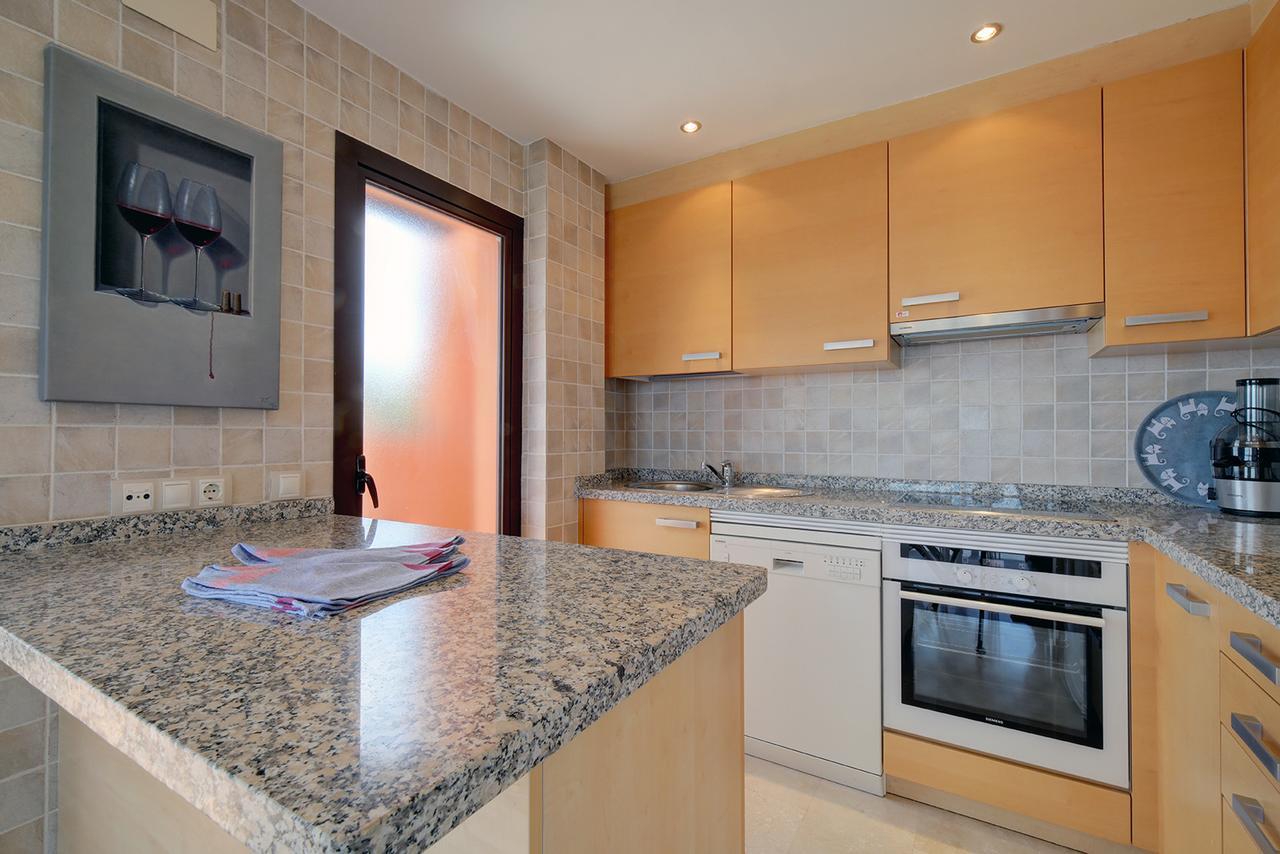 Jardines De Nueva Galera Cozy Penthouse Apartment Estepona Exterior photo